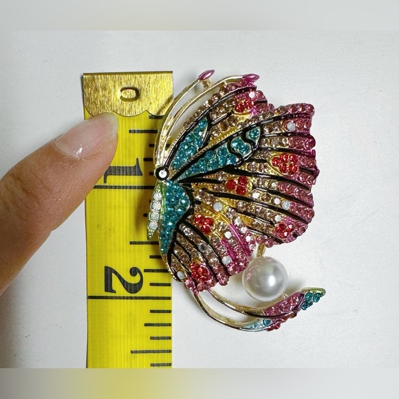 New Butterfly Brooch/ pendant - Picture 9 of 9